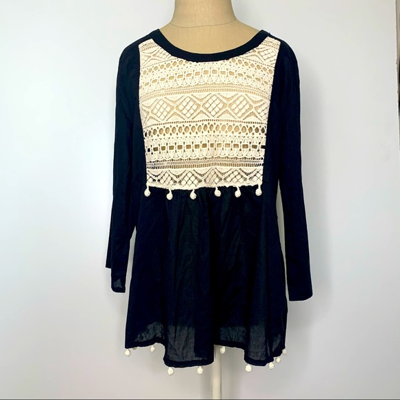 Umgee Embroidered black peplum top - Picture 1 of 15